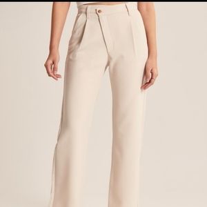 NWT Abercrombie and Fitch Asymmetrical Pant
